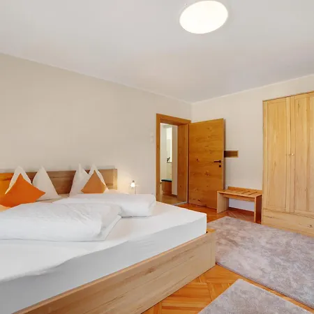 Apartment Lia *